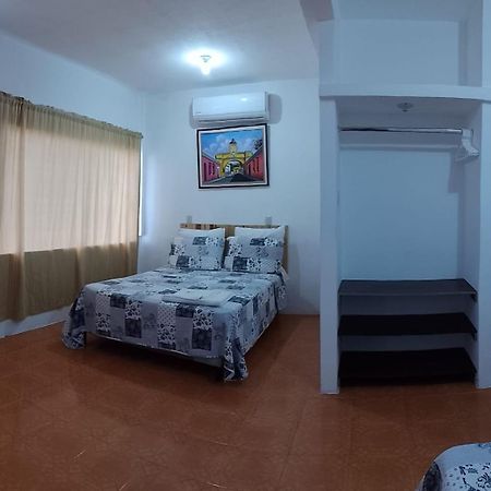 Apartamentos Mundo Maya Habitaciones Flores Kültér fotó