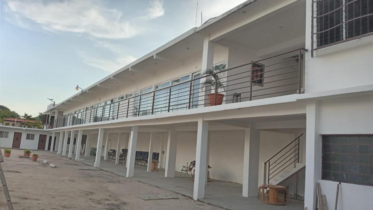 Apartamentos Mundo Maya Habitaciones Flores Kültér fotó